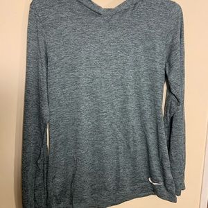 NIKE long sleeve tee